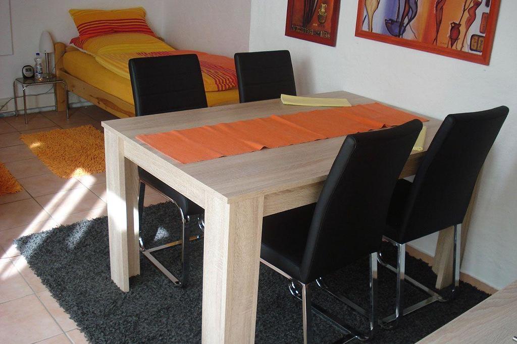 2-Zimmer-Appartement-Seerose Pliezhausen Dış mekan fotoğraf